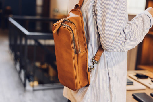 Roadster — Vintage Leather, Modern Edge