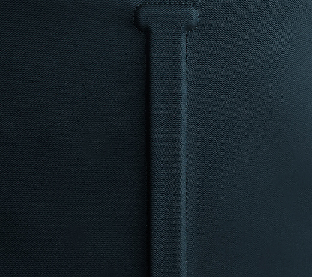 53 Hidden “T” Detail